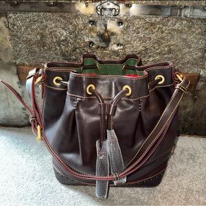 Dooney & Bourke Florentine Drawstring Bag in brown T’moro